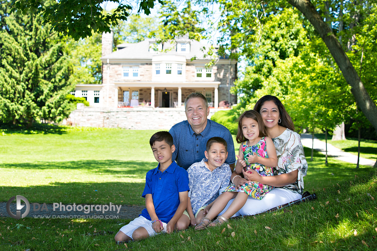 Spring photos of past photography clients at Paletta Mansion