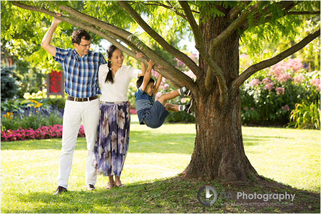 Fun Family photos at Nottinghill Gate Park in Oakville